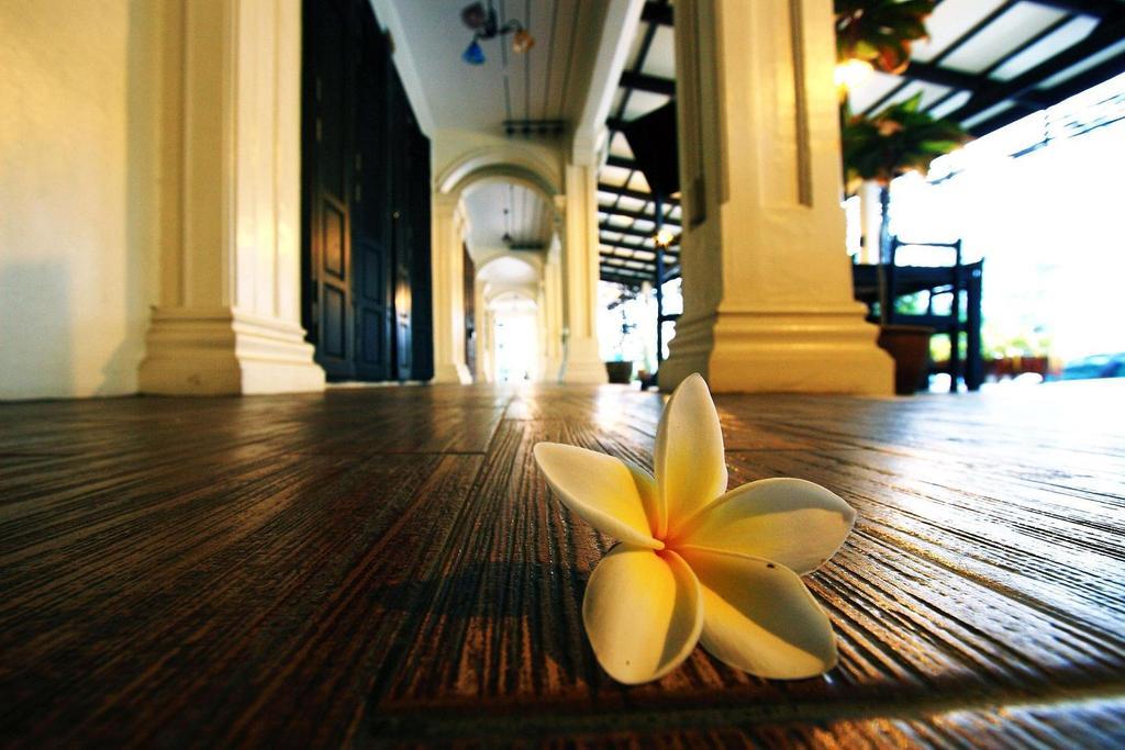 Phuket Heritage Hotel Karon Exterior foto